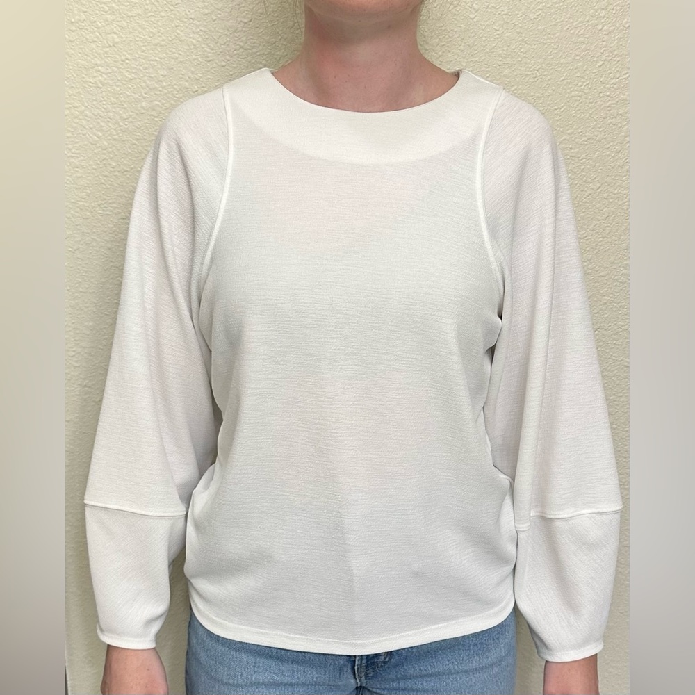 Women’s white professional top. Size xsmall